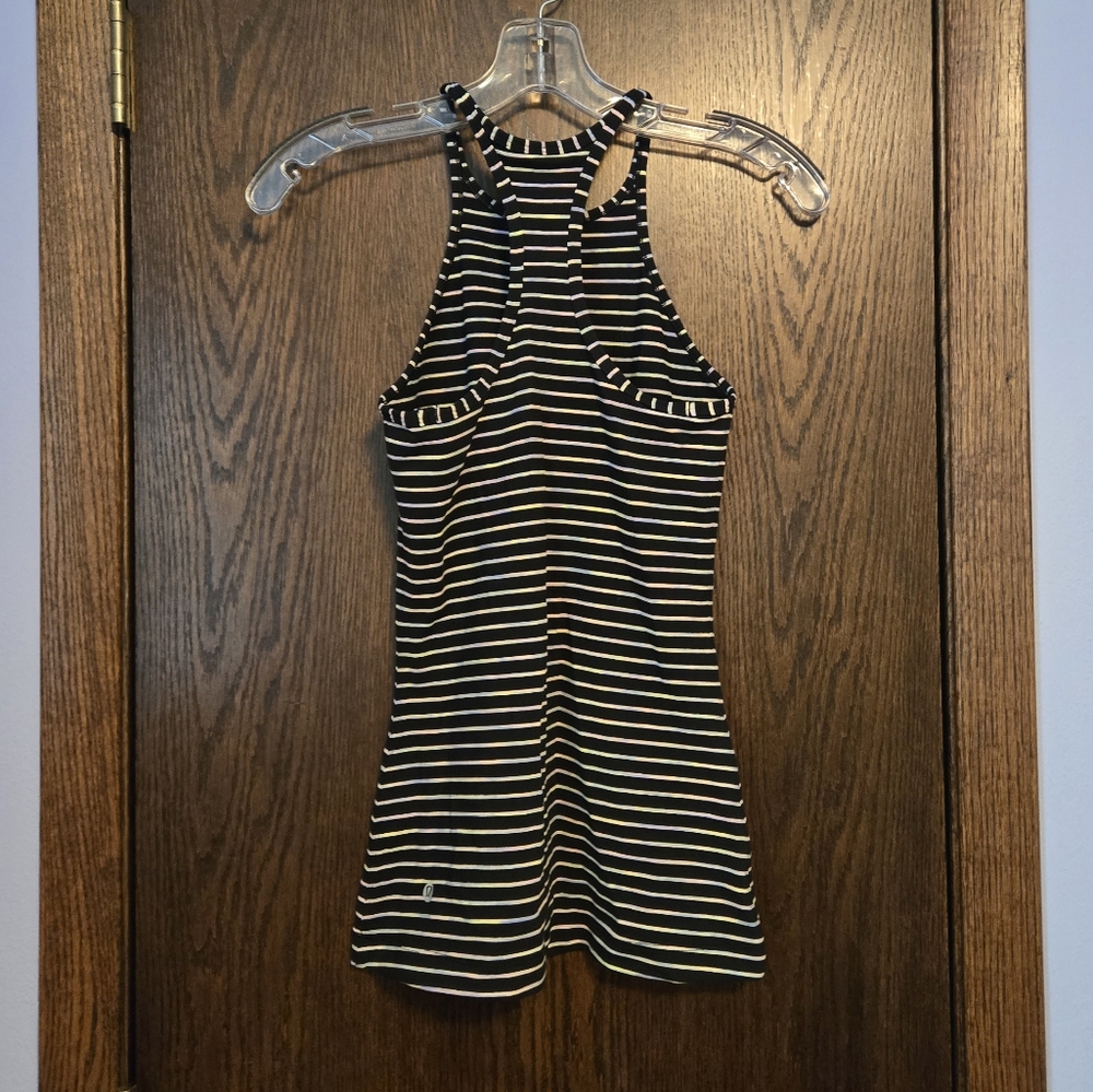 Lululemon - Picture 2 of 3